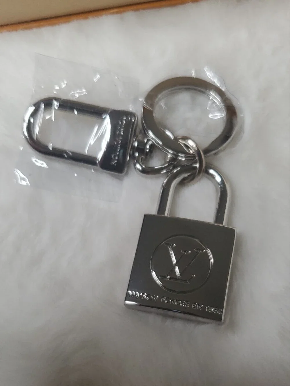 Silver Gunmetal Padlock Key Holder Inspir@d Fashion No Dust Bag Or Box Included*